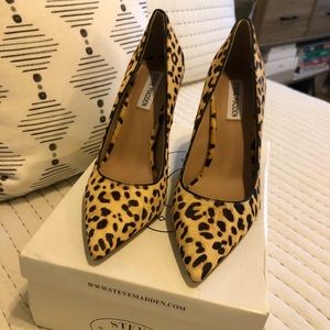 Steve Madden Zyler Leopard Block Heel Pumps